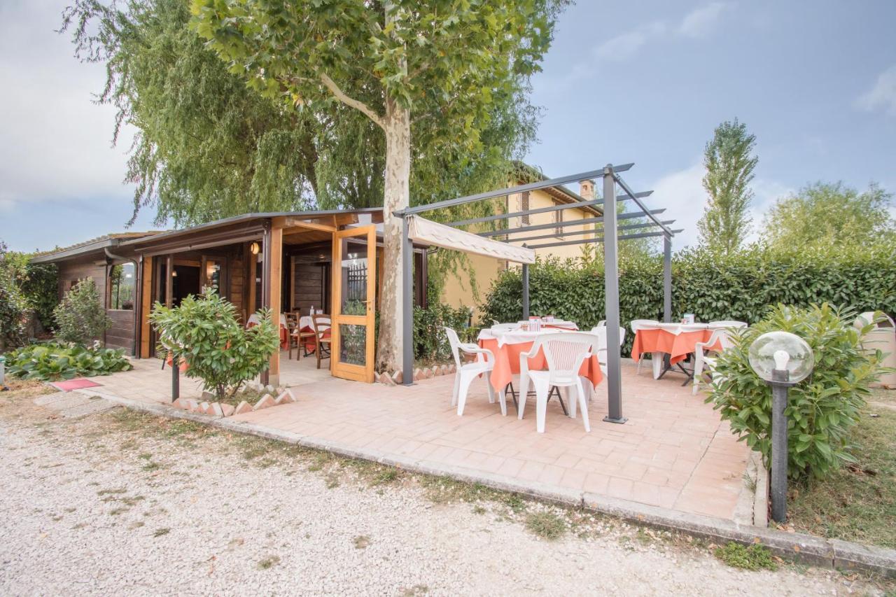Casa Vacanze Vecchio Granaio Magione Exterior photo