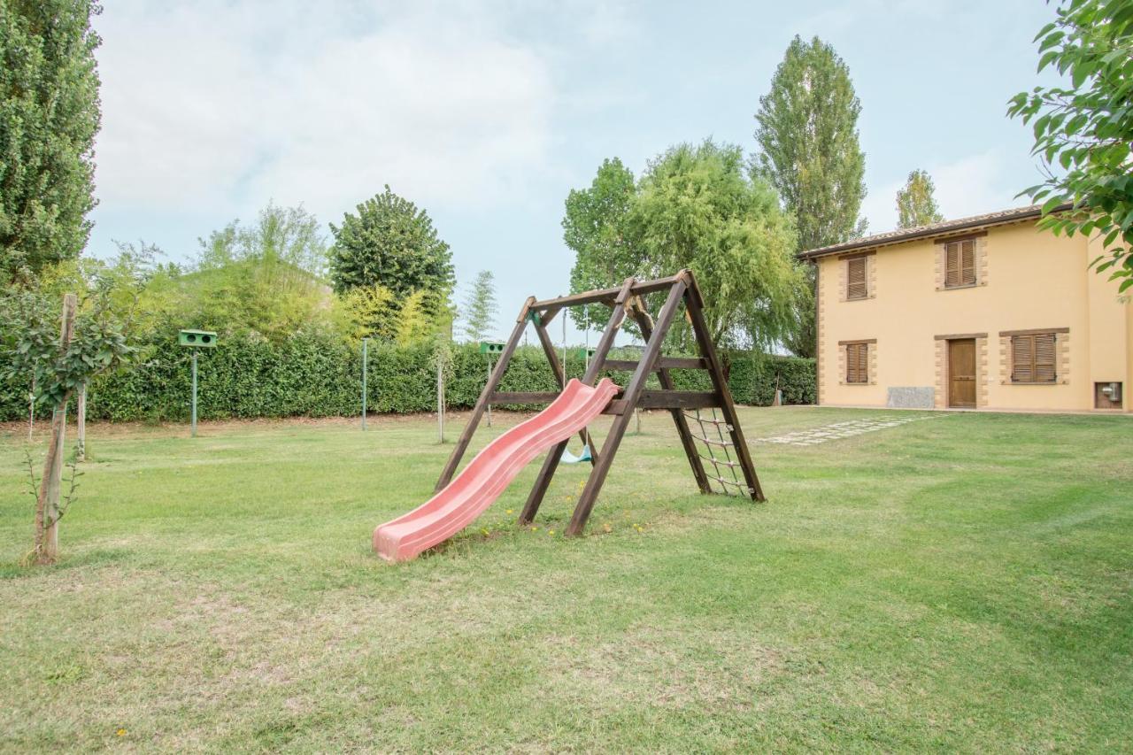 Casa Vacanze Vecchio Granaio Magione Exterior photo