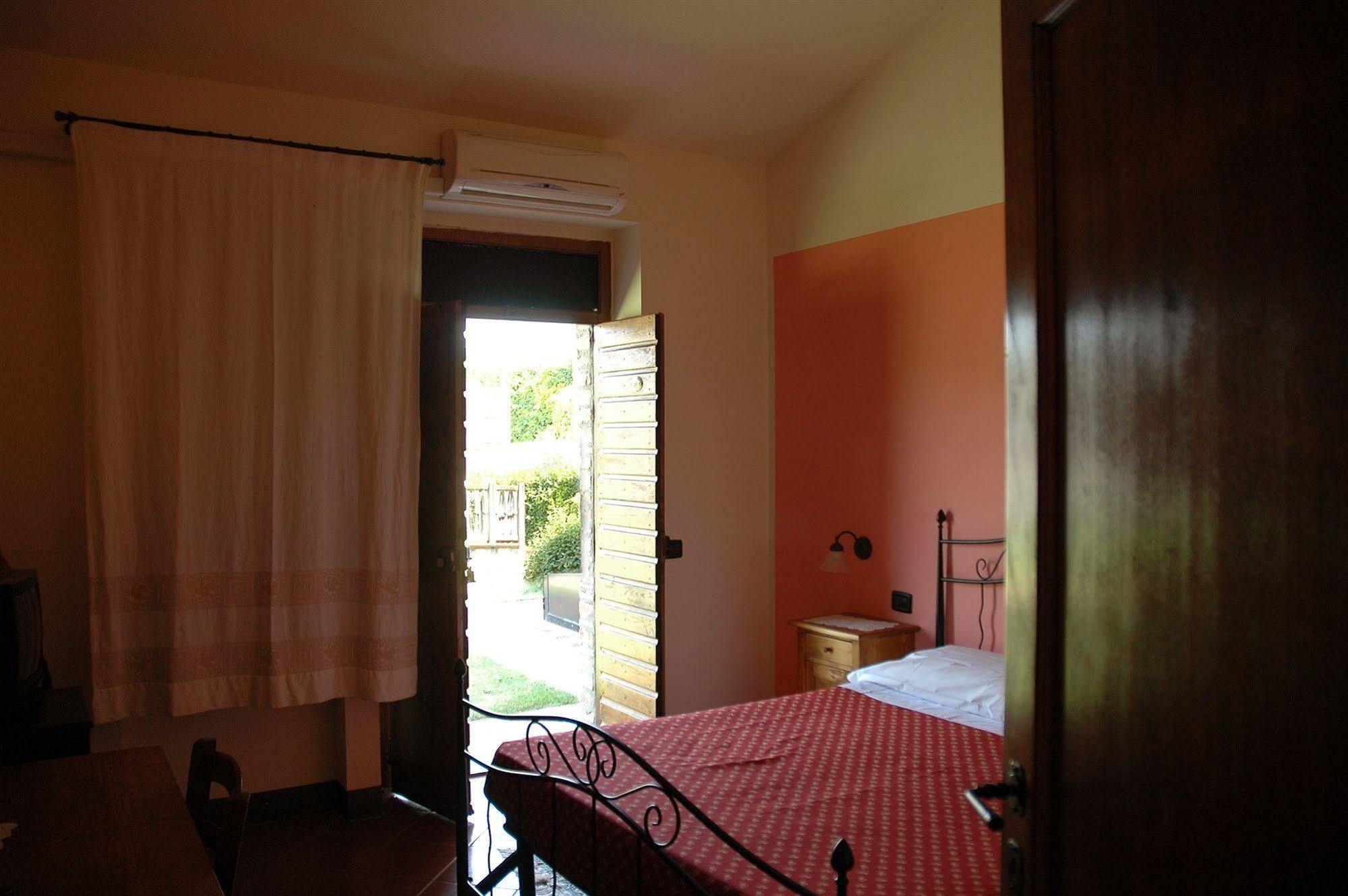Casa Vacanze Vecchio Granaio Magione Exterior photo